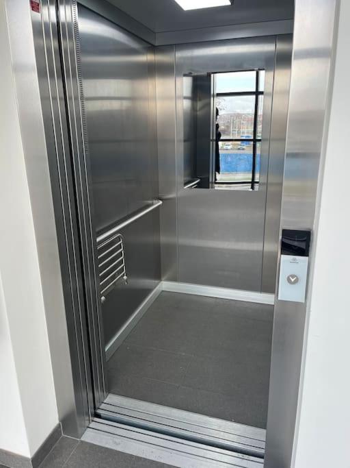 Apartman Holesovice,Balkon,Garaz 布拉格 外观 照片