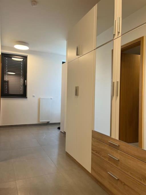 Apartman Holesovice,Balkon,Garaz 布拉格 外观 照片